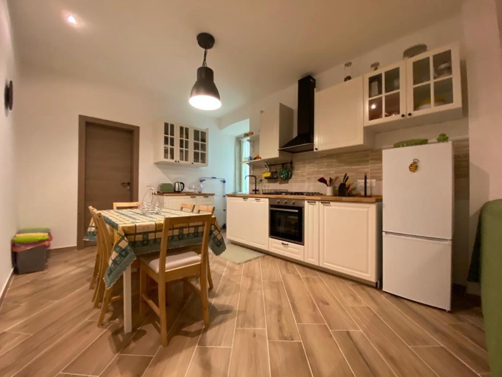 Casa Vacanze Nuanua Trieste Exterior photo